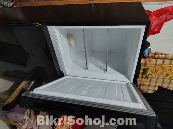 Hisense 236 litre freeze